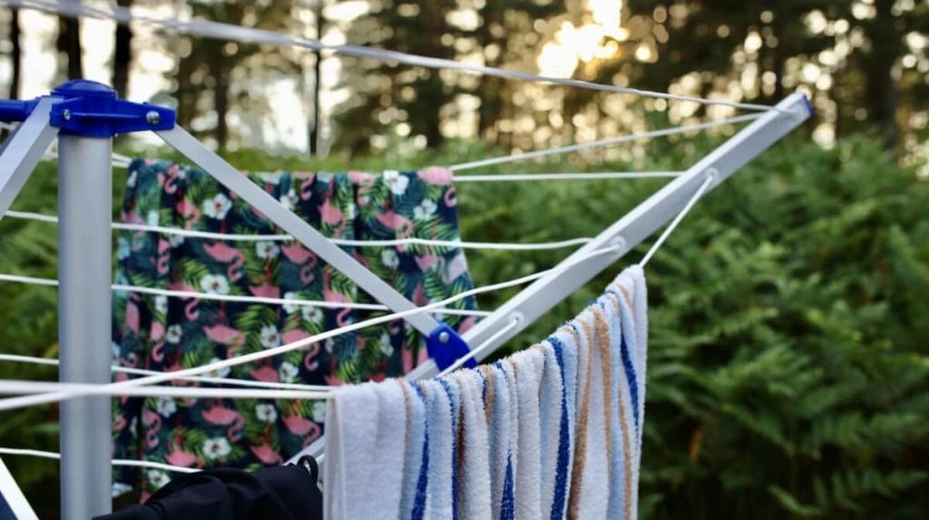 cacher étendoir à linge