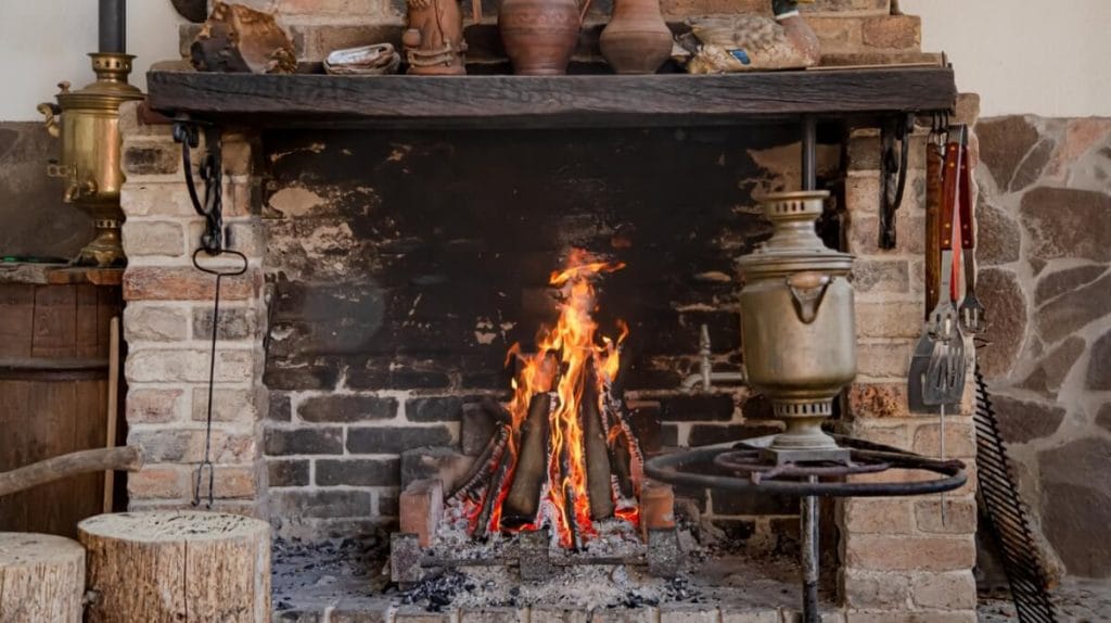 allumer un feu de cheminée