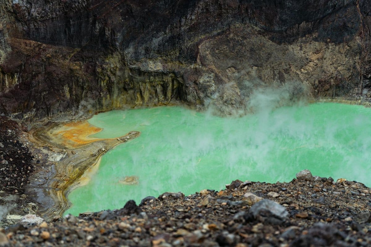 acide chlorhydrique dans piscine