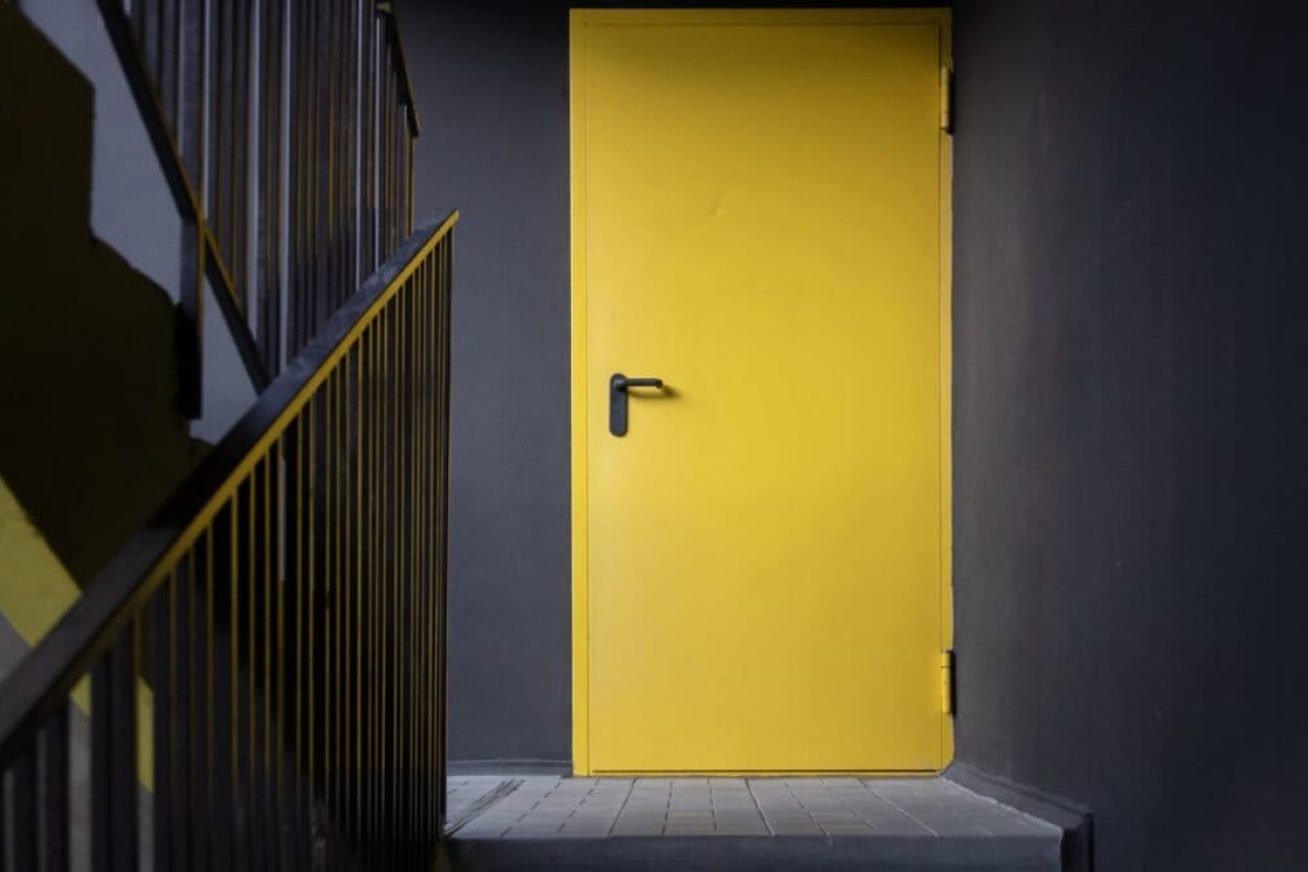 Comment ouvrir une porte claquée