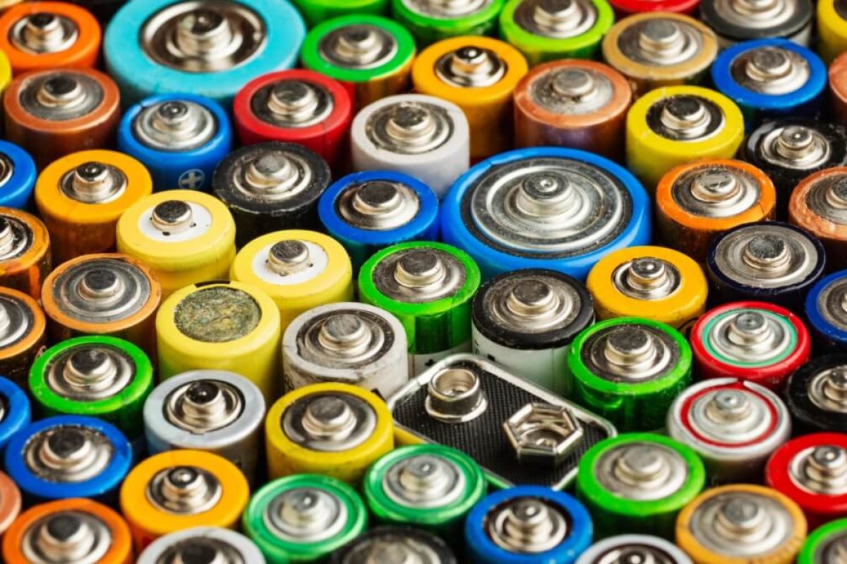 Pile solaire vs pile rechargeable